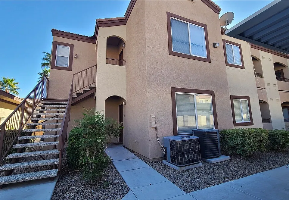 9580 W Reno Ave #180