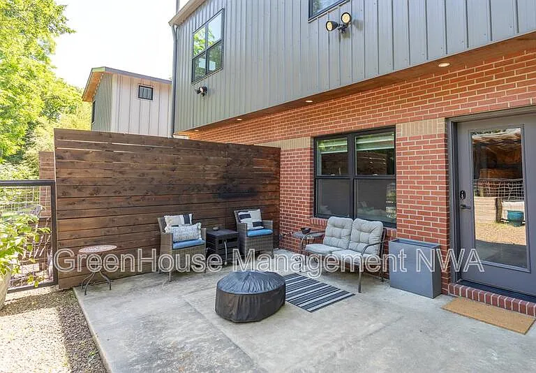 808 S Locust Ave #808LOC — Photo 5