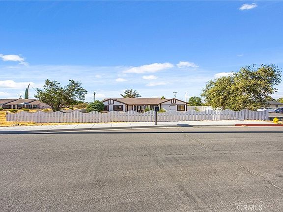 2nd image of 15888 Bear Valley Rd