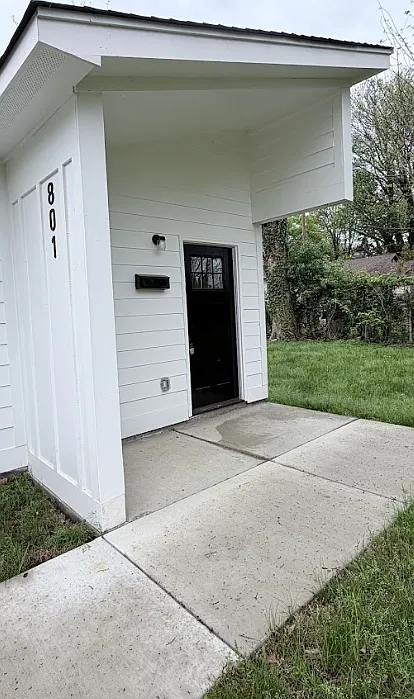3 bed, 950 sqft, $1,225 — Photo 2