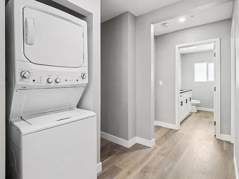 Duplet at Hillcrest | Modern Studio, 1 & 3 Bedroom Apartments — Photo 78