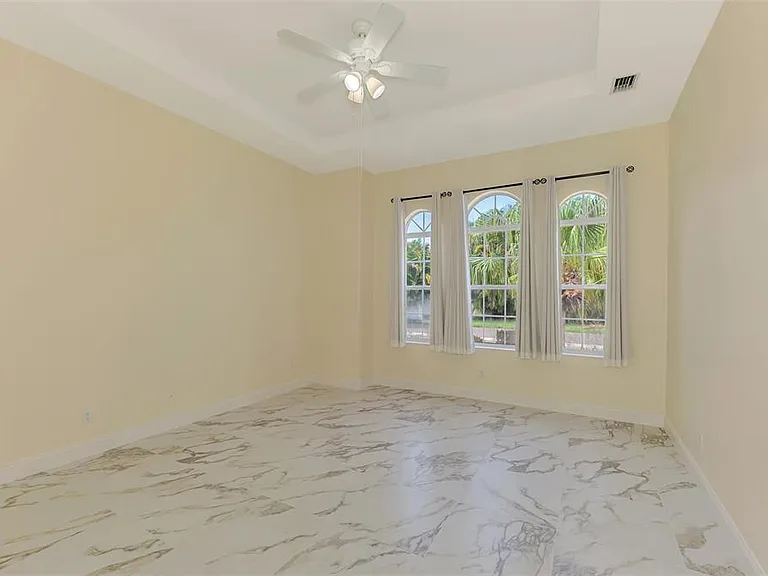 7803 33rd St E — Photo 23