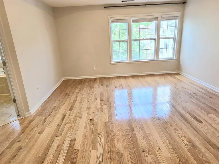 44272 Silkworth Ter — Photo 19