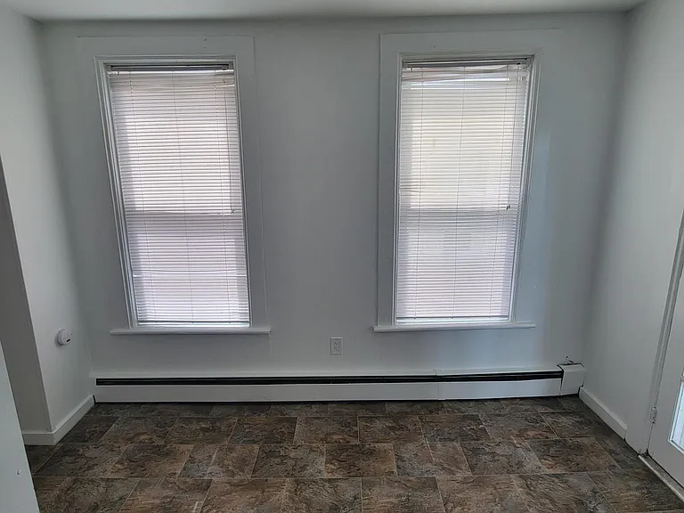 67 James St #2 — Photo 4