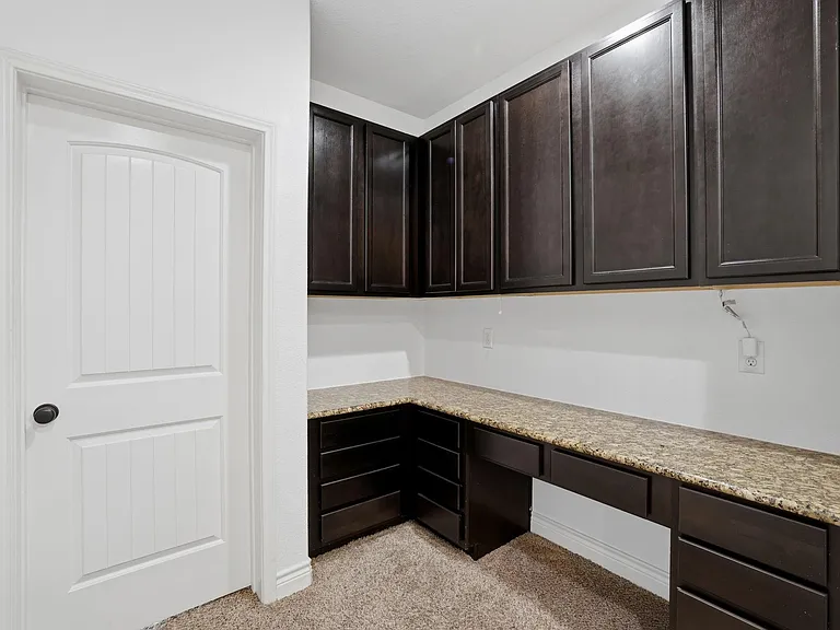 135 Deerfield Meadow Dr — Photo 34