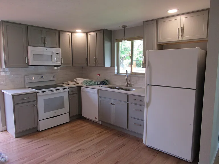 1111 Judson St — Photo 3
