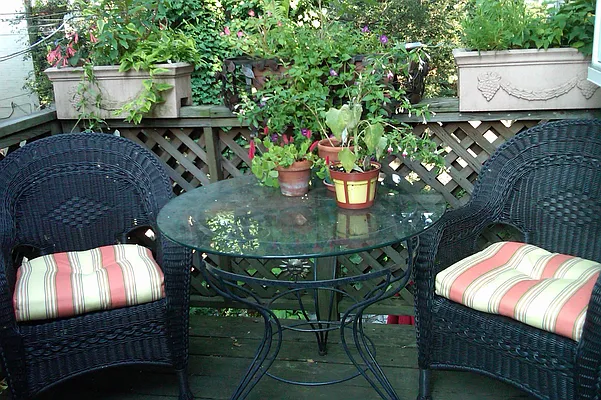 Sold by Corcoran | media 21
