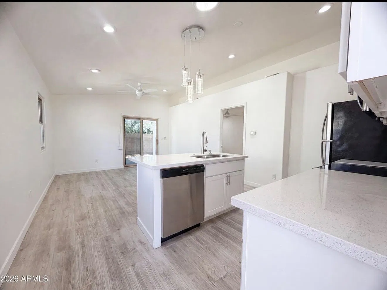 1 bed, 550 sqft, $1,500 — Photo 2