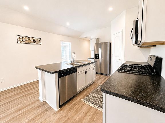 3rd image of 5407 Portwood Acres Dr