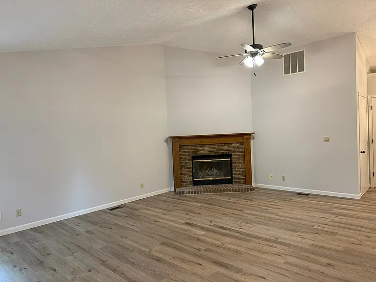 3710 George Washington Rd — Photo 2