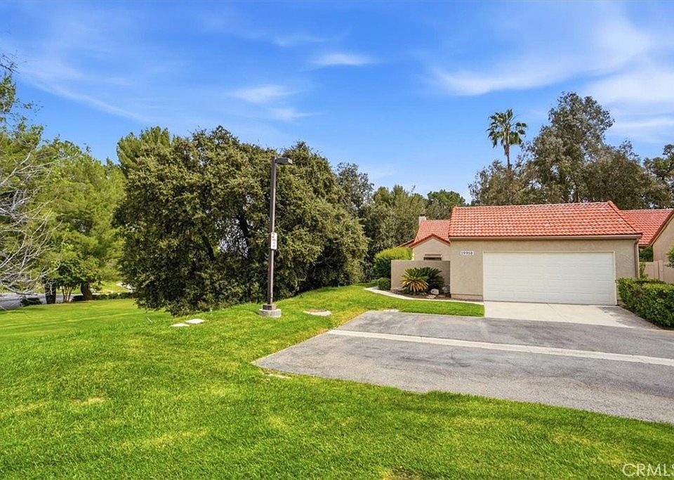 1st image of 19950 Avenue Of The Oaks