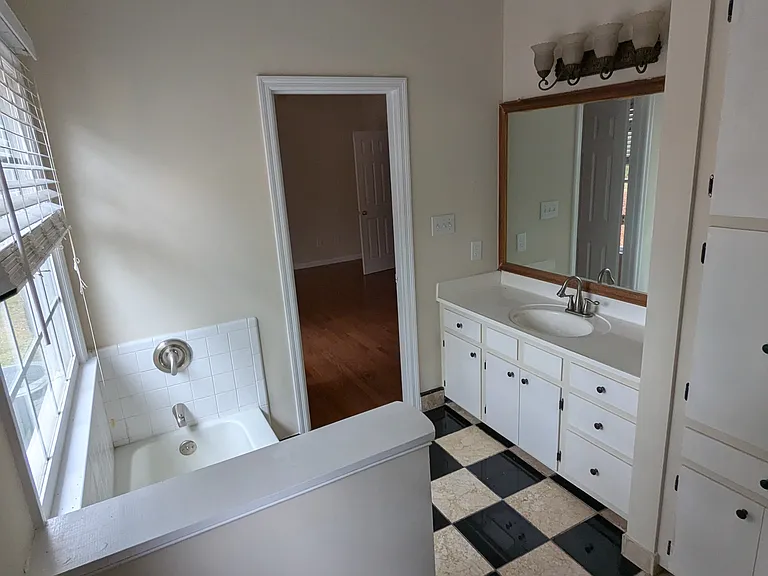 109 Highland Dr — Photo 20