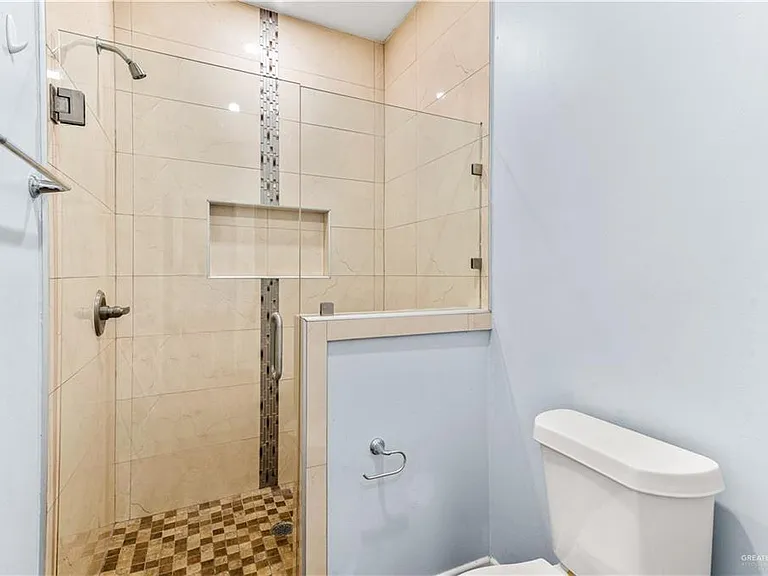 3400 Frio Ave #4 — Photo 9
