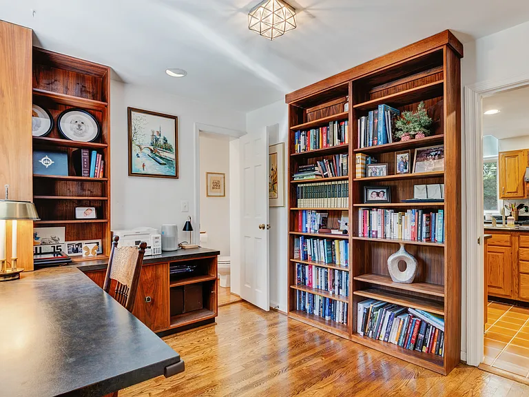 3402 Halcyon Dr — Photo 45