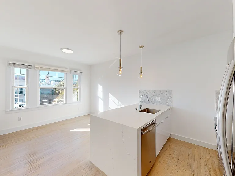 625 Guerrero St #5 — Photo 2