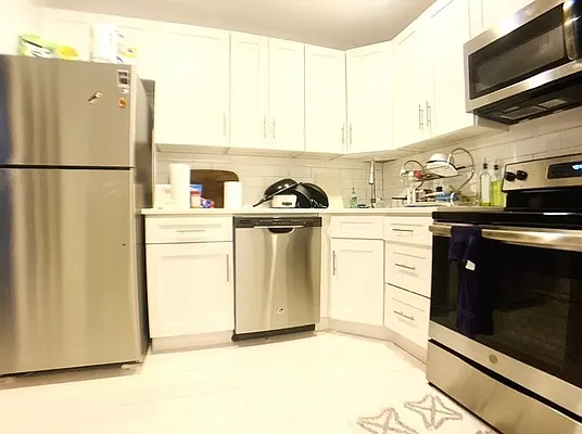 Rented by REAL New York | media 9
