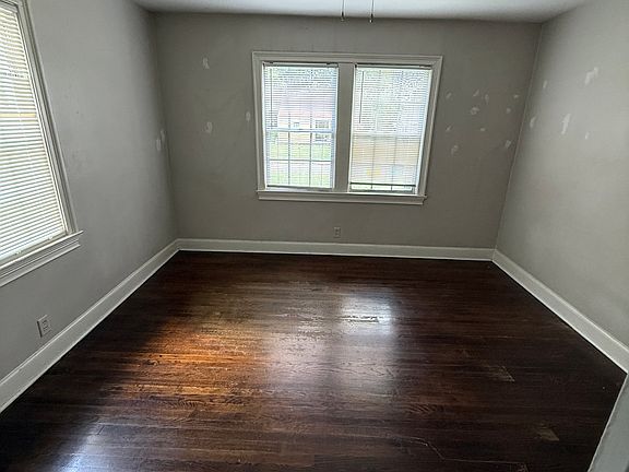 5th image of 604 Shotwell St