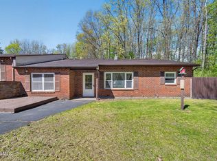 6B Deer Creek, Clifton Park, NY 12065