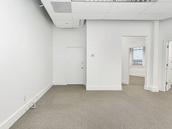 3rd image of 711 Court A #103