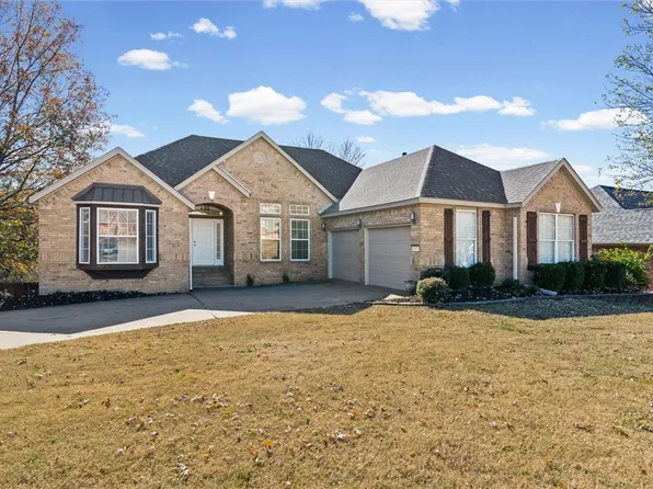 3857 Amberwood St, Springdale, AR 72762