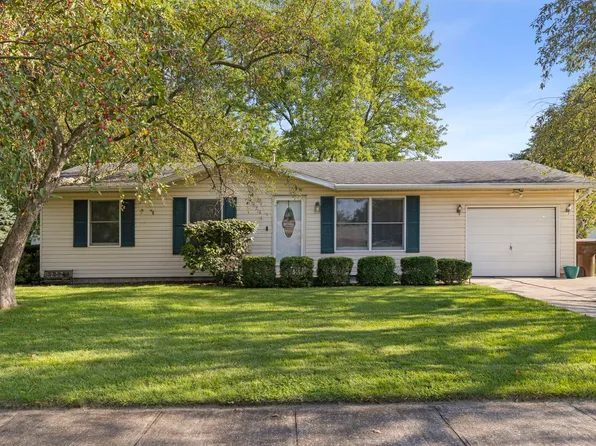 476 E 3rd St, Herscher, IL 60941