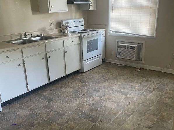 1211 Todd Ln, Troy, OH 45373
