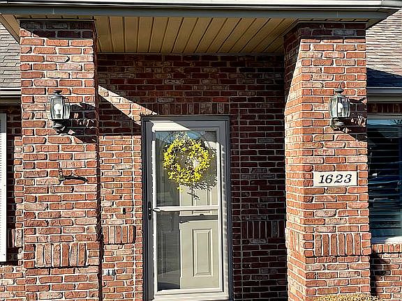 2nd image of 1623 S Patriot Dr
