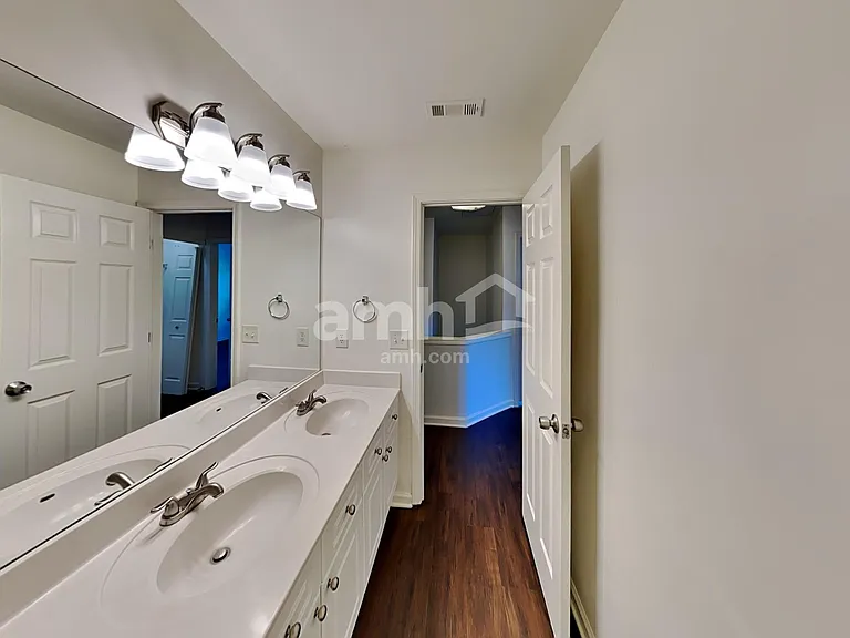 2264 Monthemer Cove Dr — Photo 17