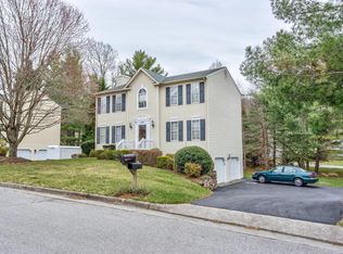 4658 Whipplewood Ct, Roanoke, VA 24018