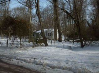 194 Sylvan Dr, Wading River, NY 11792