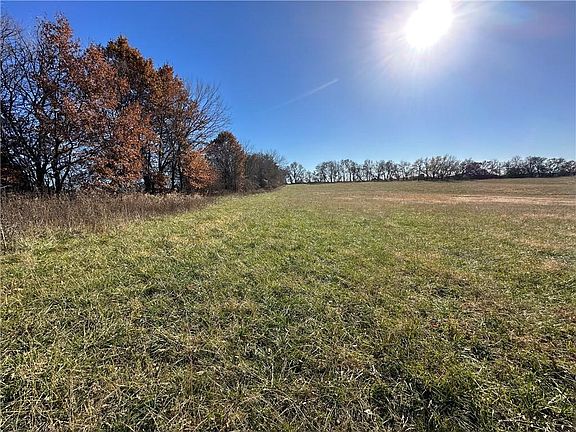 3rd image of TRACT 4 SE West Hwy