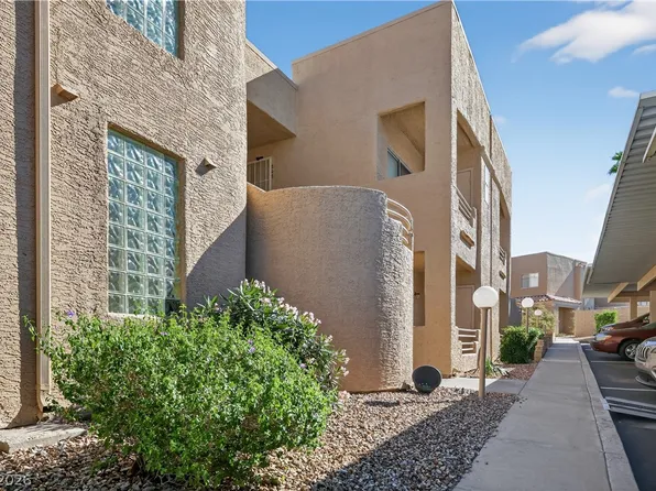 2193 Aspen Mirror Way APT 102, Laughlin, NV 89029