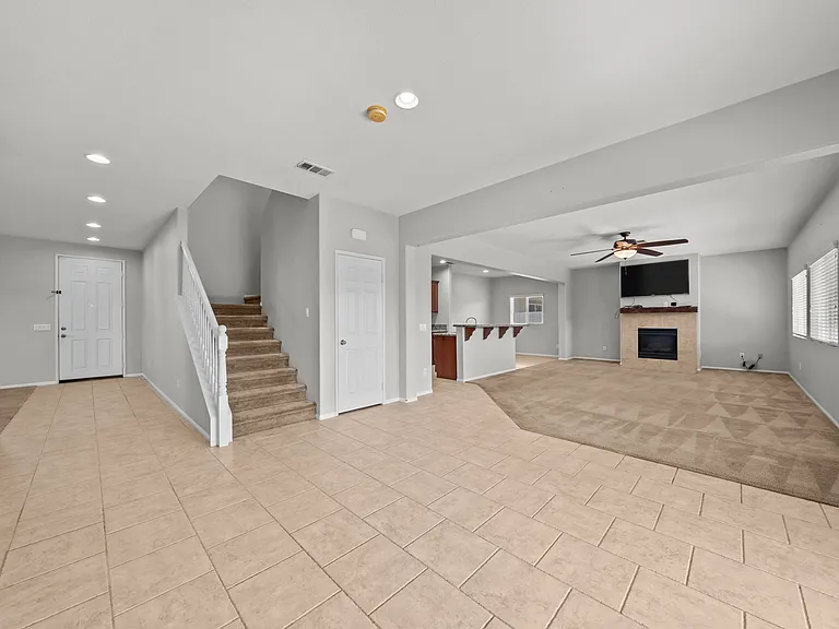 34081 Clovis Way — Photo 8