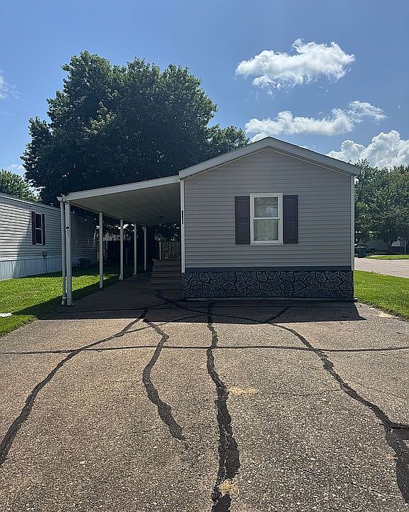 1st image of 5911 Moline Dr