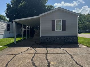 5911 Moline Dr, Evansville, IN 47720