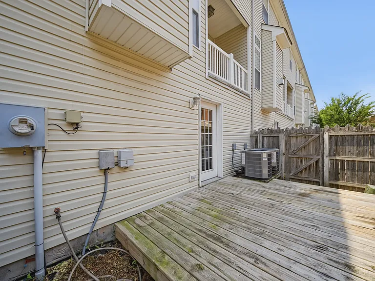 4720 Beach Bay Ct — Photo 34
