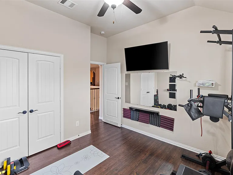 18002 Heartsong Dr — Photo 31