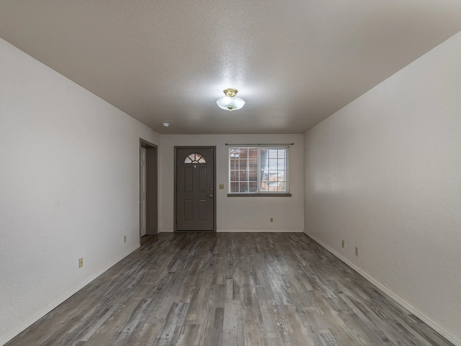 2 bed, $1,450 — Photo 3