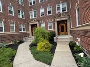 20 Concord Ave APT D, Cambridge, MA 02138