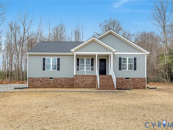 127 Ferry Landing Rd, Dunnsville, VA 22454