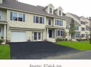 231 Perry St #231, Putnam, CT 06260