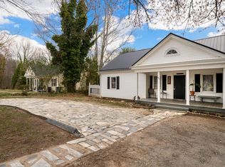 403 Dogwood Dr, Hickory, NC 28601