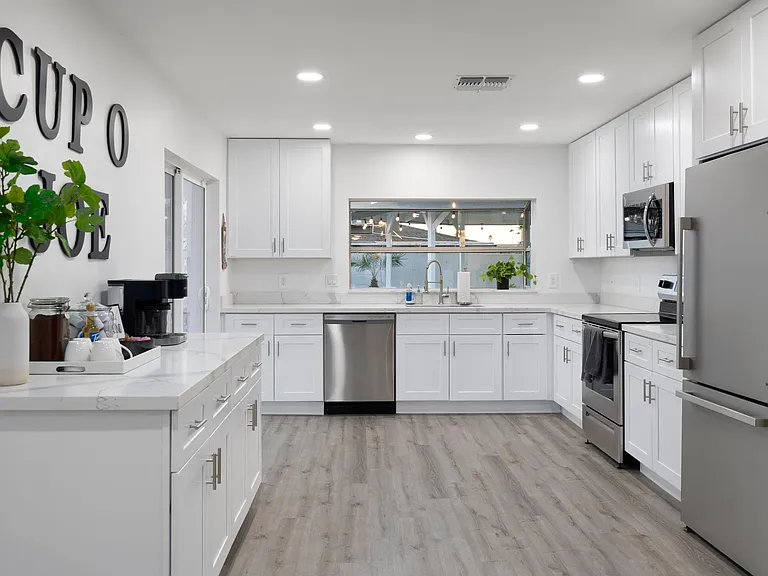 4633 E Monte Vista Rd — Photo 8
