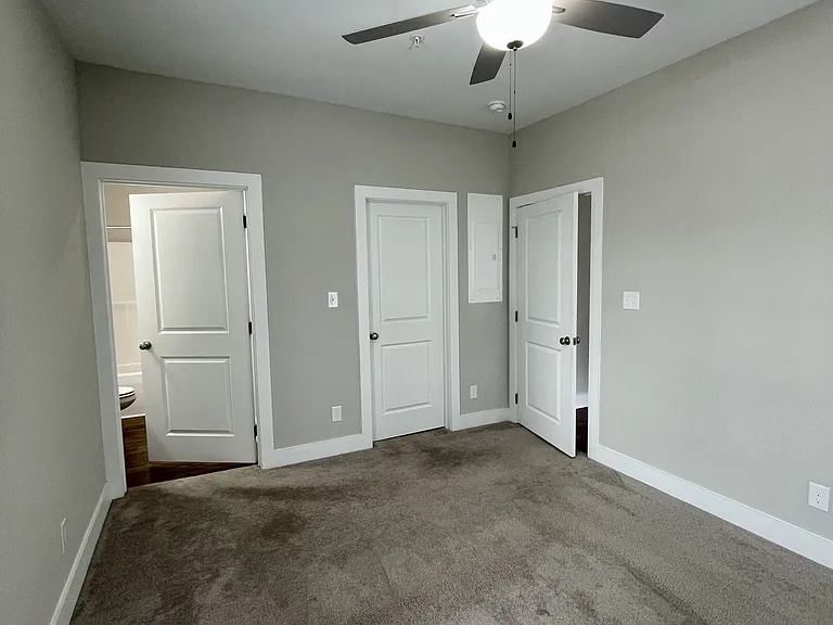 325 English Commons Dr — Photo 10