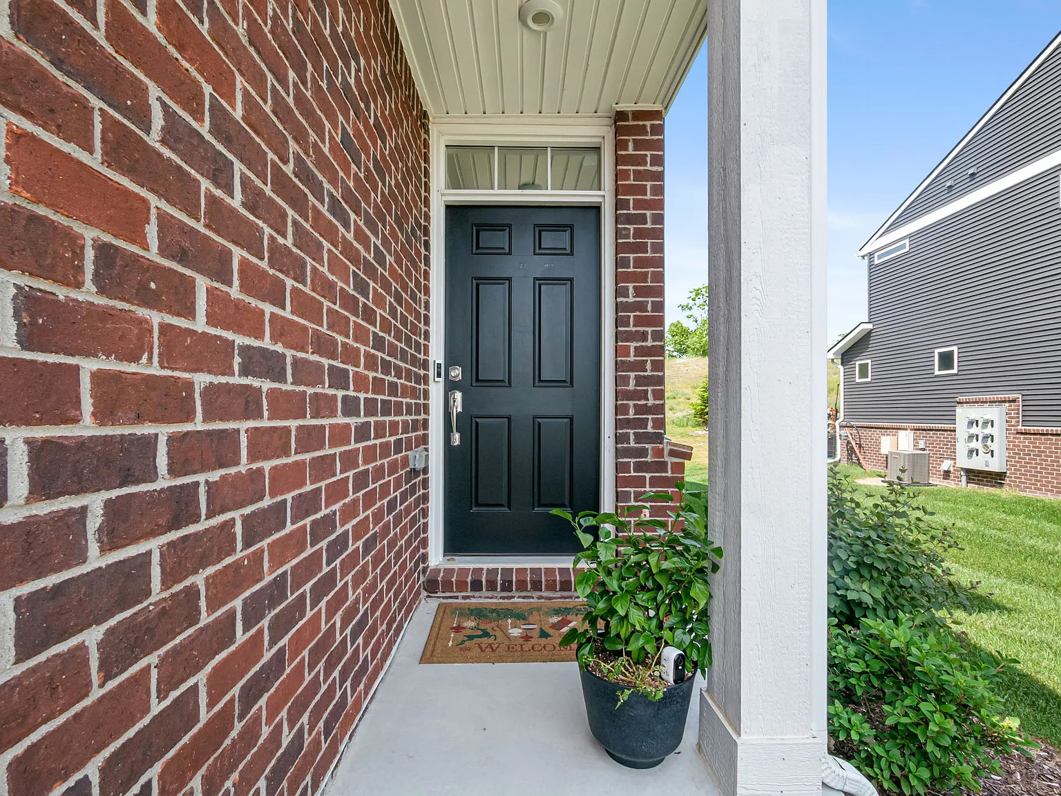 3 bed, 2058 sqft, $3,050 — Photo 4
