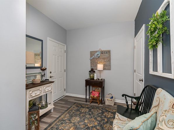 3471 Chestnut Park Ln, Cleves, OH 45002