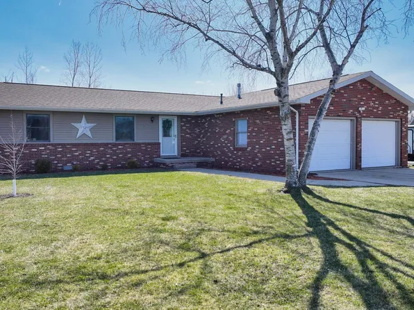 1720 N Farley Rd, Essexville, MI 48732