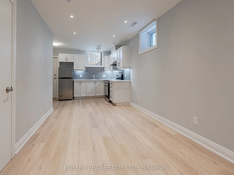 581 Old Weston Rd #BASEMENT — Photo 2
