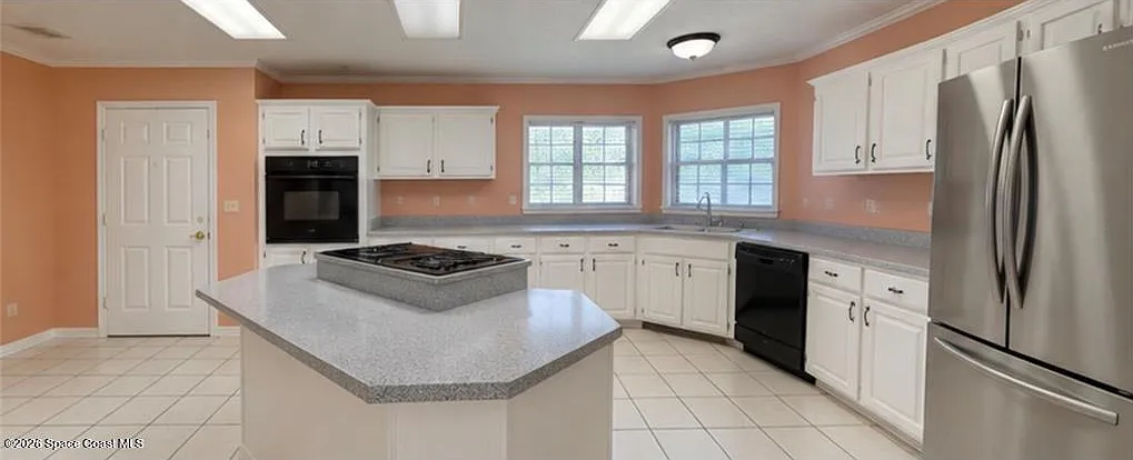2 bed, 2.0 bath, 1380 sqft, $1,800 — Photo 3