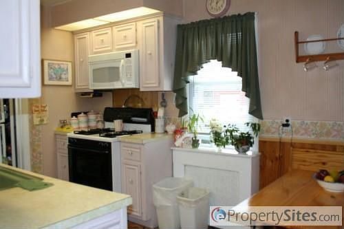 5th image of 289 Lenox Ave